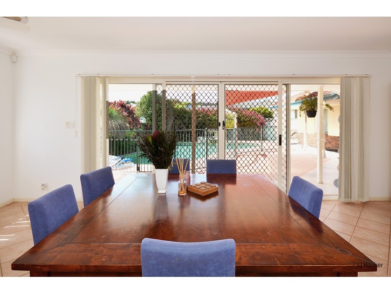 32 Champagne Drive, Tweed Heads South NSW 2486