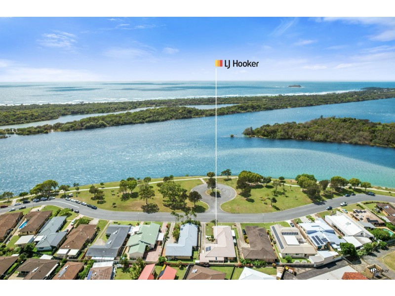 2/42 Keith Compton Drive, Tweed Heads NSW 2485