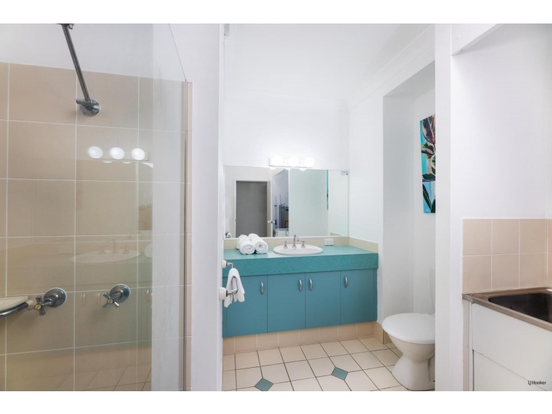66/955 Gold Coast Highway, Palm Beach QLD 4221