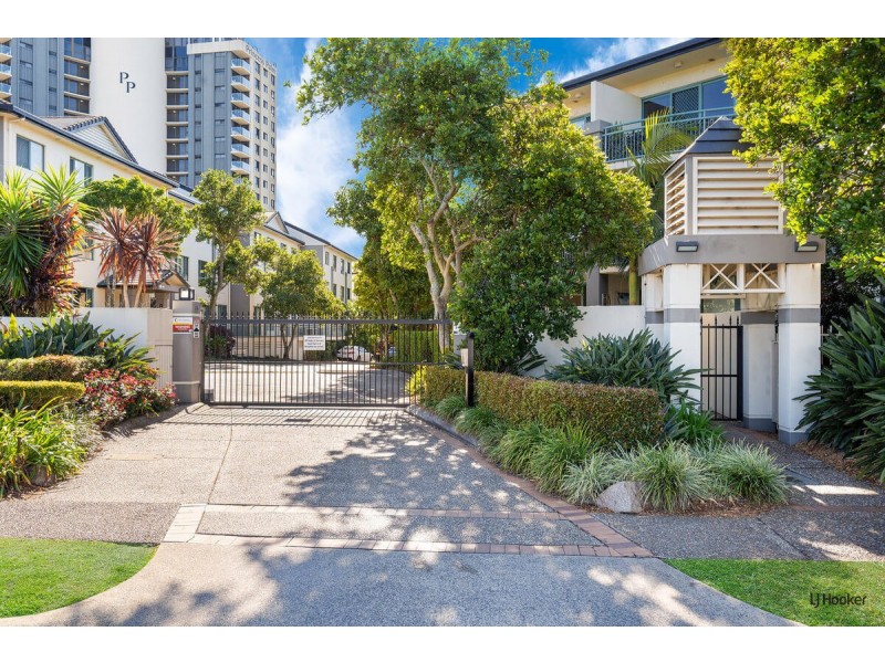 66/955 Gold Coast Highway, Palm Beach QLD 4221