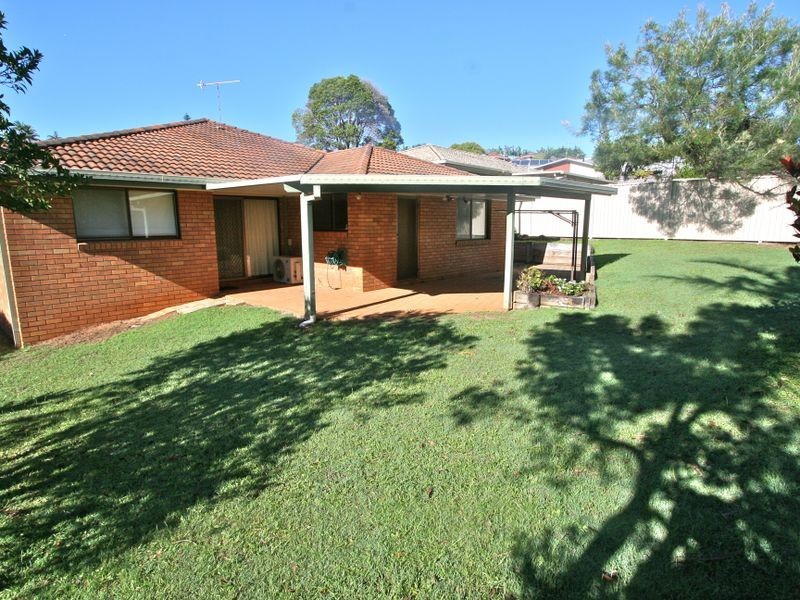 93 Cominan Ave, Banora Point NSW 2486