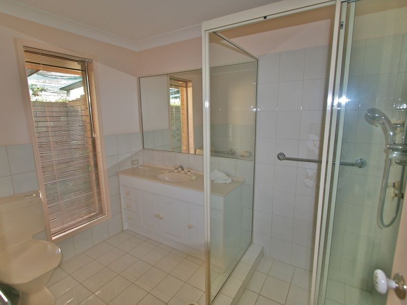 93 Cominan Ave, Banora Point NSW 2486