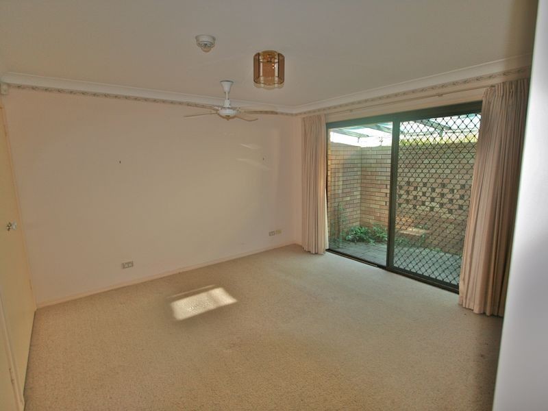 93 Cominan Ave, Banora Point NSW 2486
