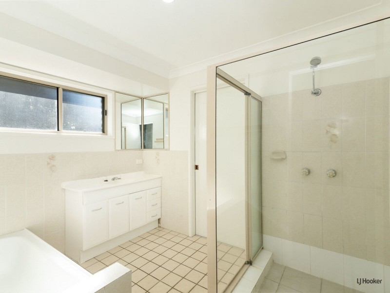 36 Martinelli Avenue, Banora Point NSW 2486