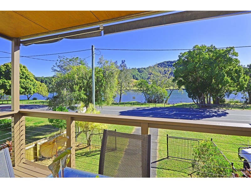 32 Riverside Drive, Tumbulgum NSW 2490