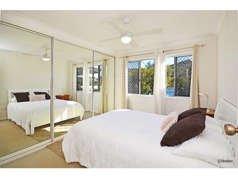 32 Riverside Drive, Tumbulgum NSW 2490