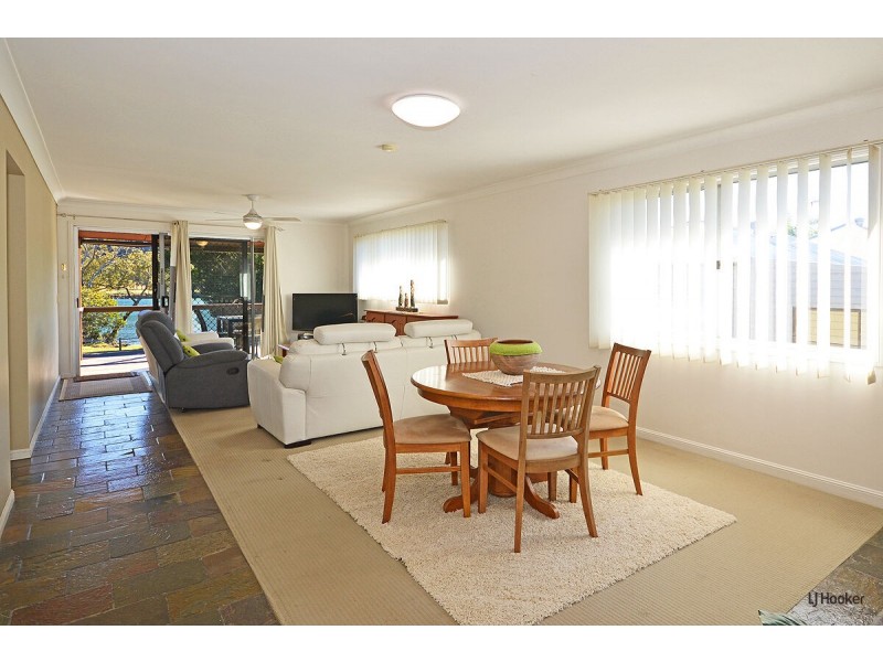 32 Riverside Drive, Tumbulgum NSW 2490