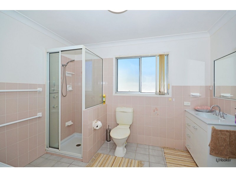 32 Riverside Drive, Tumbulgum NSW 2490