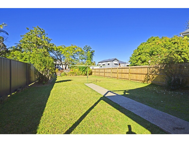 32 Riverside Drive, Tumbulgum NSW 2490