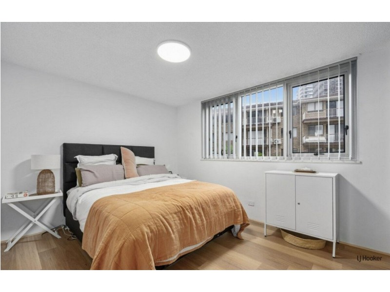 3/100 The Esplanade, Burleigh Heads QLD 4220
