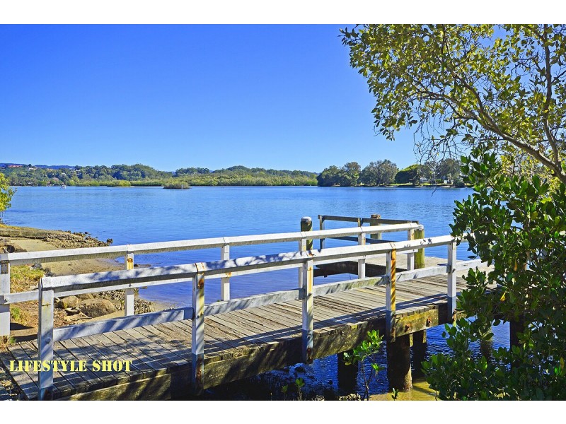 120 Dry Dock Road, Tweed Heads South NSW 2486