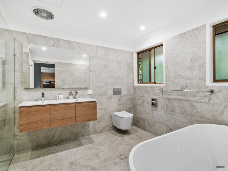 1 Myeerimba Parade, Tweed Heads West NSW 2485