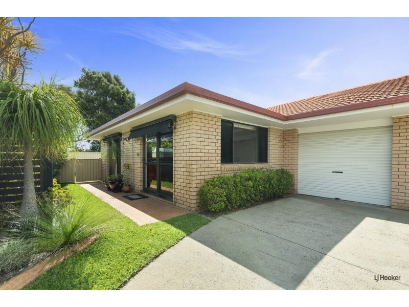2/60 Keith Compton Drive, Tweed Heads NSW 2485