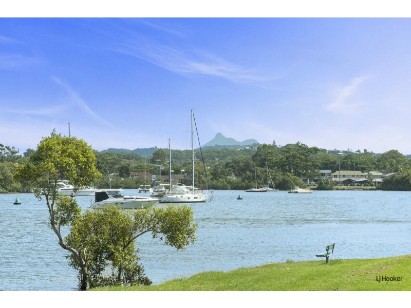 2/60 Keith Compton Drive, Tweed Heads NSW 2485