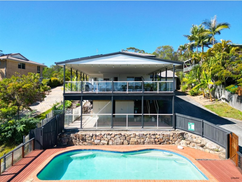 16 Dinjirra Court, Tugun QLD 4224