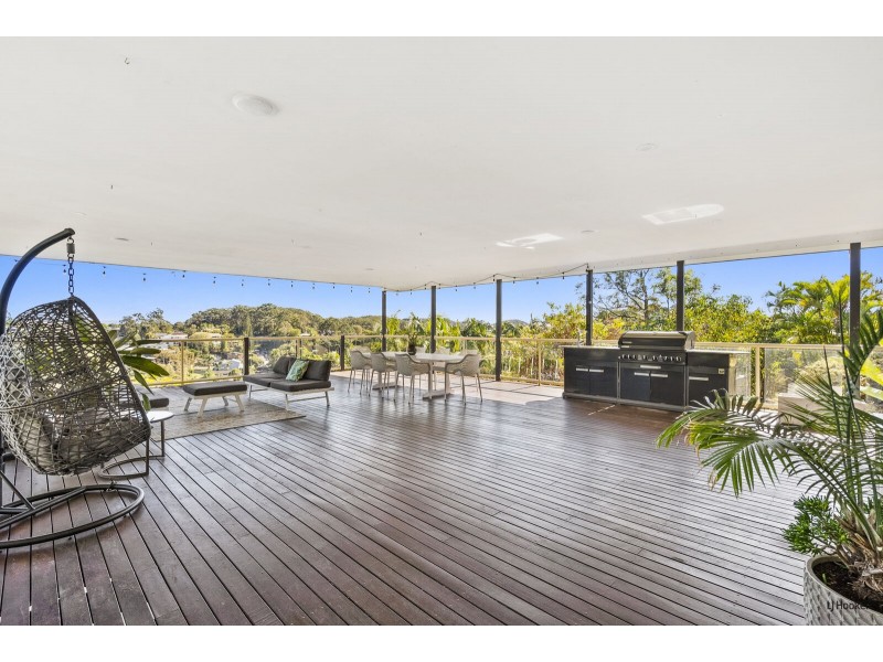 16 Dinjirra Court, Tugun QLD 4224