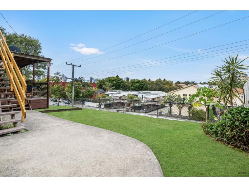 47 Stapylton Street, Coolangatta QLD 4225