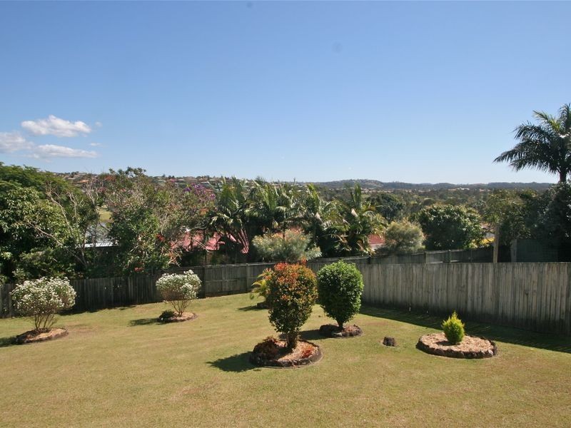 3 Cominan Avenue, Banora Point NSW 2486