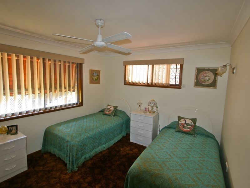 3 Cominan Avenue, Banora Point NSW 2486