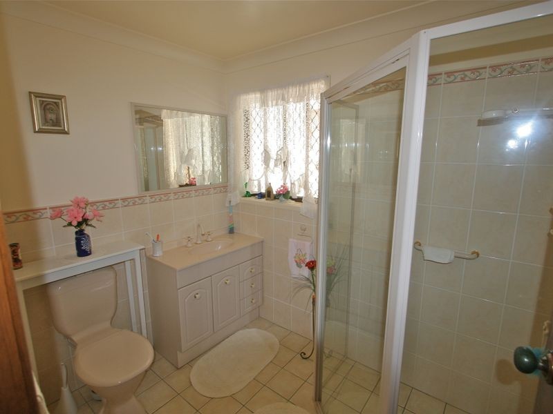 3 Cominan Avenue, Banora Point NSW 2486