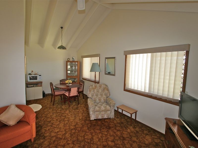 3 Cominan Avenue, Banora Point NSW 2486