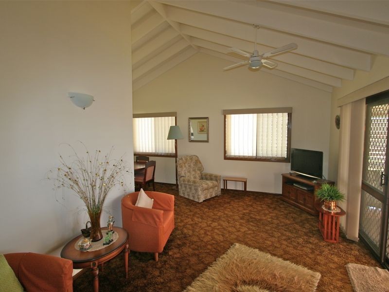 3 Cominan Avenue, Banora Point NSW 2486