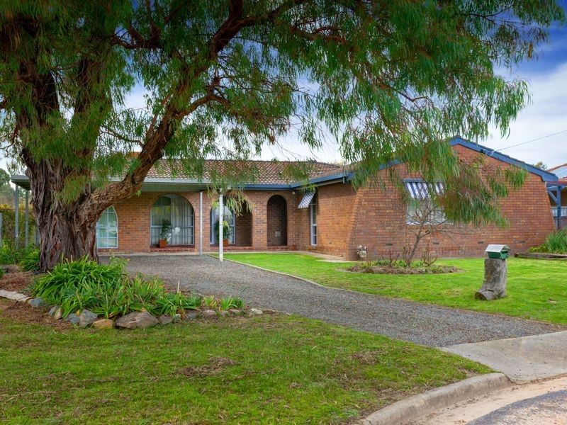 6 Peake Court, Chiltern VIC 3683