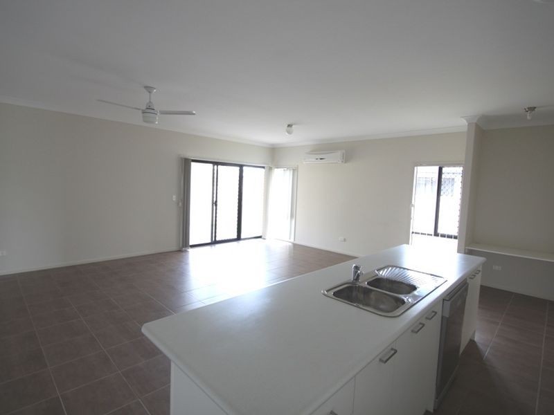 26 Astley Parade, North Lakes QLD 4509