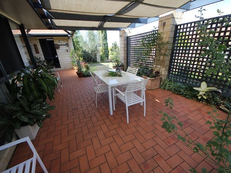 1 Duggan Street, North Lakes QLD 4509