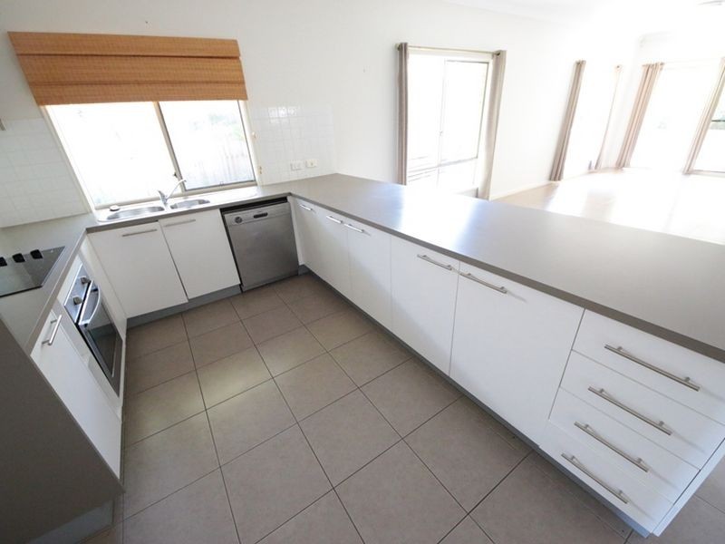 27 Midyim Street, North Lakes QLD 4509