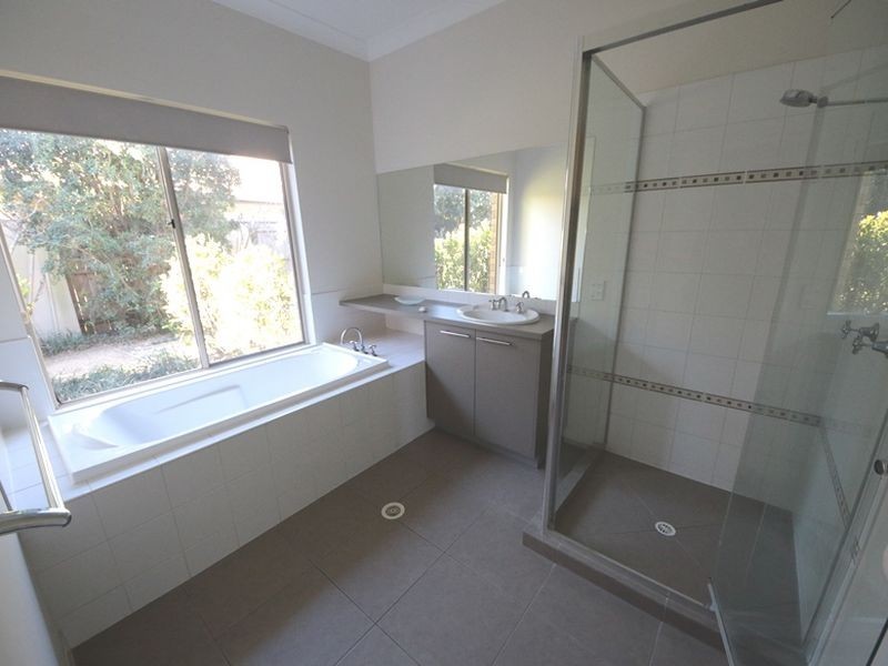 27 Midyim Street, North Lakes QLD 4509