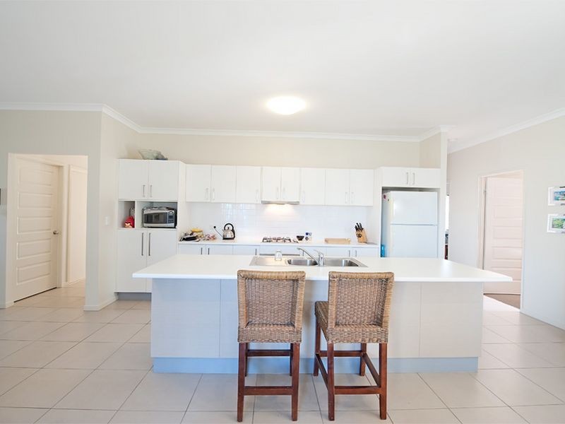 12 Kakadu Court, North Lakes QLD 4509