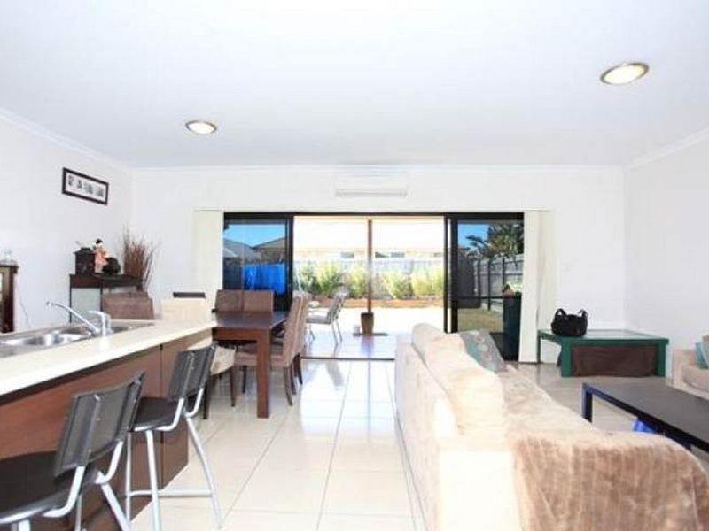 35 Kangaroo Street, North Lakes QLD 4509