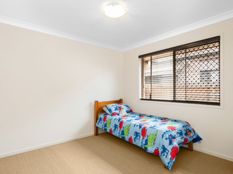 9 Well Close, North Lakes QLD 4509