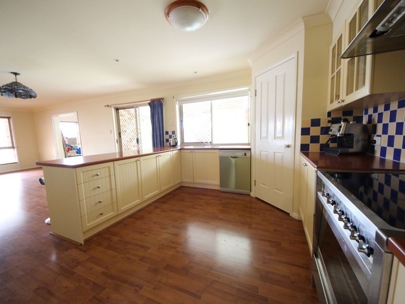 6 Nambour Court, Deception Bay QLD 4508