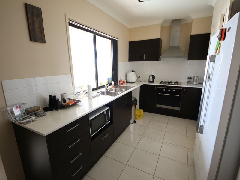 38 Manhattan Crescent, North Lakes QLD 4509