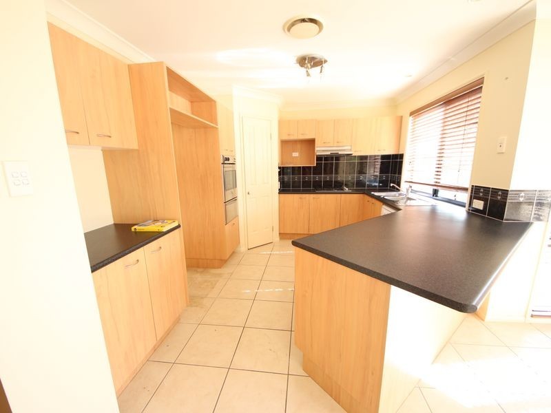 6 Cassava Court, North Lakes QLD 4509