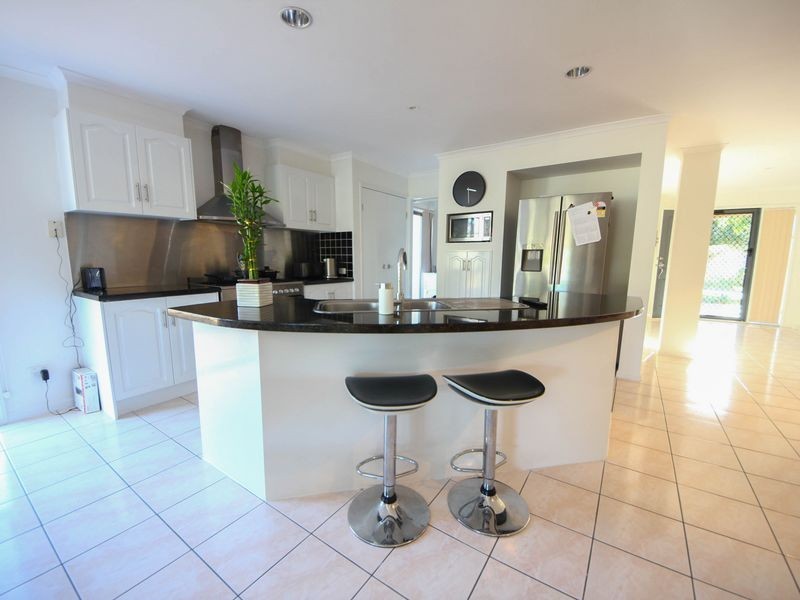 4 Abbot Street, North Lakes QLD 4509