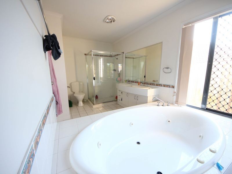 4 Abbot Street, North Lakes QLD 4509