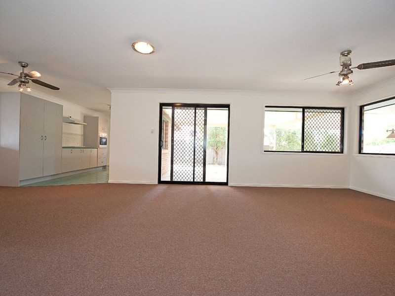 10 Gilbert Street, North Lakes QLD 4509