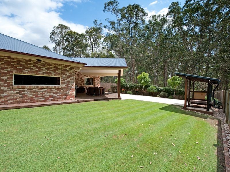25 Chesterfield Drive, Murrumba Downs QLD 4503