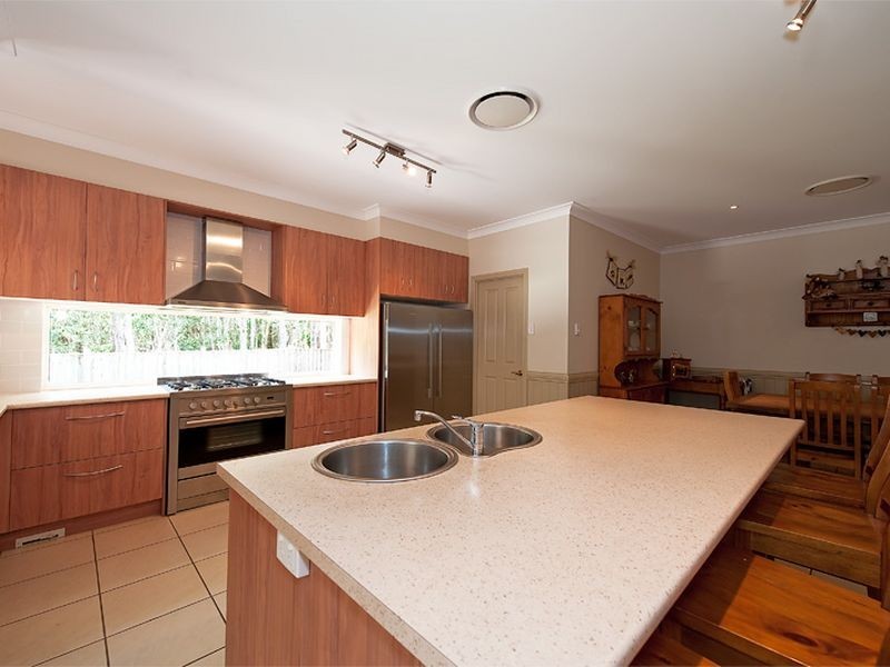 25 Chesterfield Drive, Murrumba Downs QLD 4503