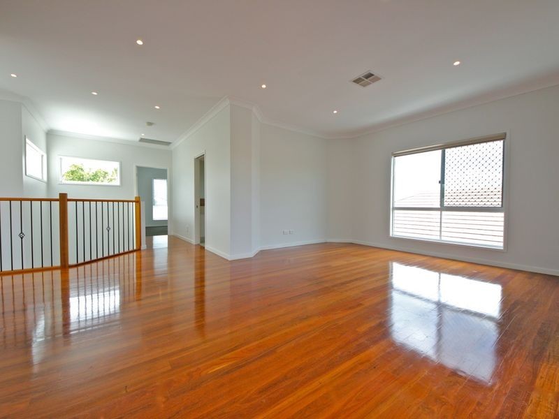 18 Elkington Cct, North Lakes QLD 4509