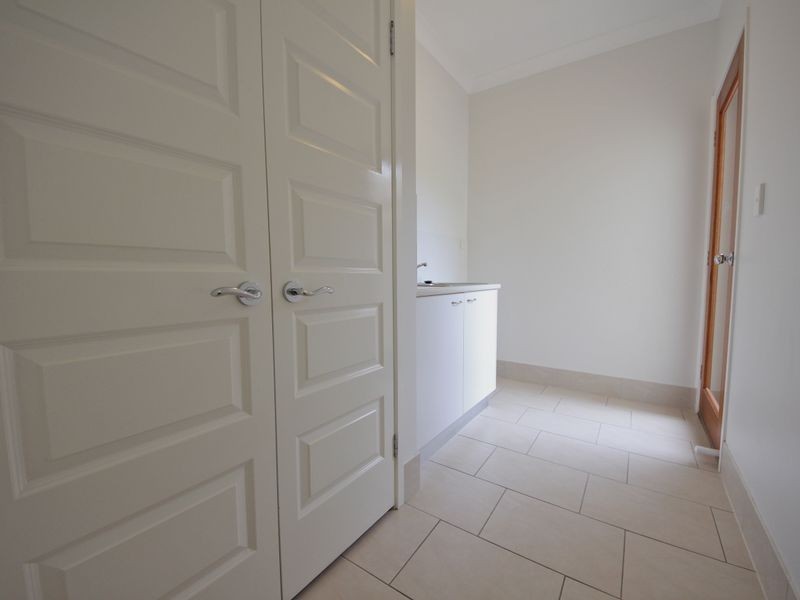 18 Elkington Cct, North Lakes QLD 4509