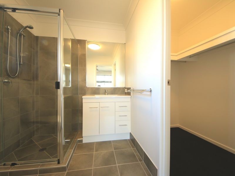 9 Staten Street, North Lakes QLD 4509