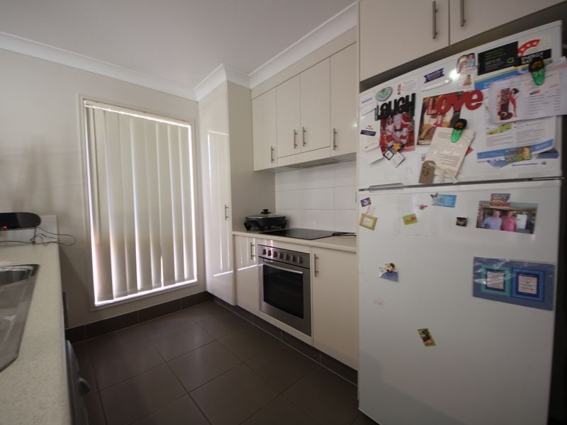 10 Suntrust Street, North Lakes QLD 4509