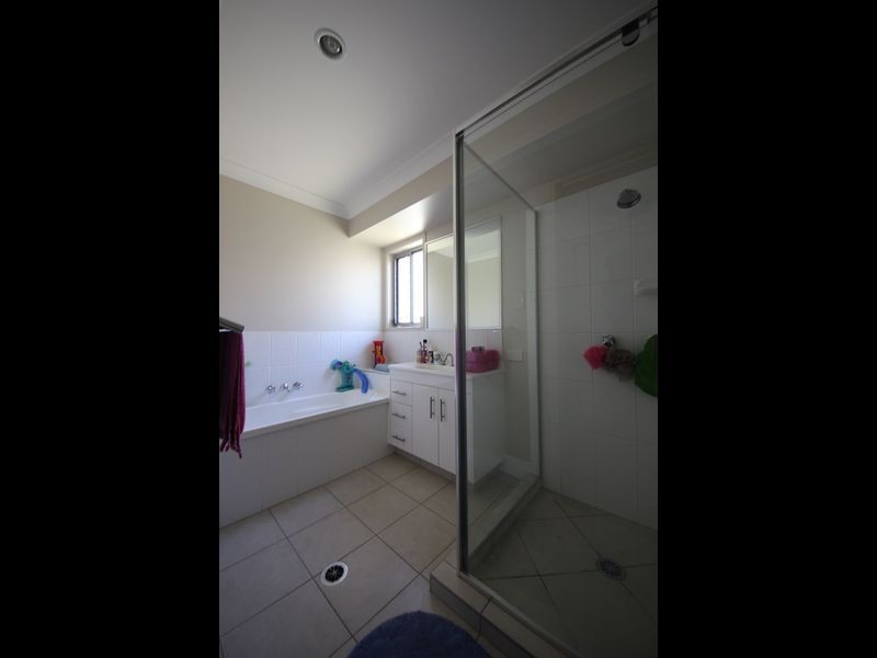 10 Suntrust Street, North Lakes QLD 4509