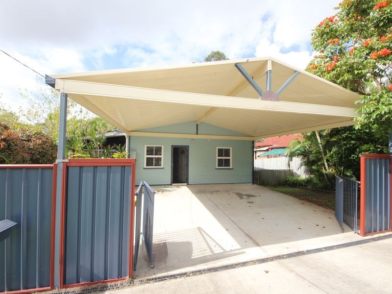 42 Frenchs Road, Petrie QLD 4502