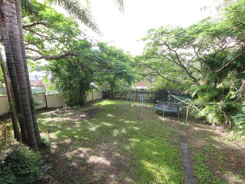 42 Frenchs Road, Petrie QLD 4502