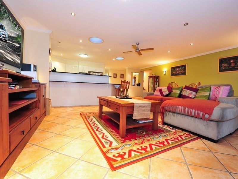 8 Sefton Court, North Lakes QLD 4509